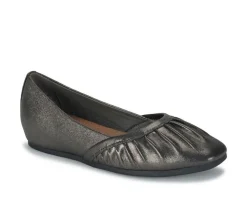 Women's Baretraps Charlie Flat
