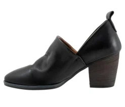 Women's Bueno Kesia Heeled Booties