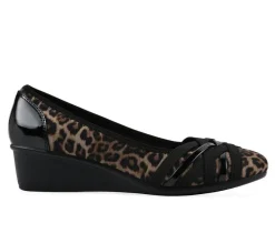 Women's Cliffs by White Mountain Bowie Wedge