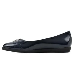 Women's Cliffs by White Mountain Miliani Flats