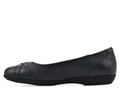 Women's Cliffs by White Mountain Calming Flats