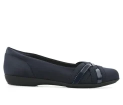 Women's Cliffs by White Mountain Chic Flats