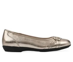 Women's Cliffs by White Mountain Calming Flats