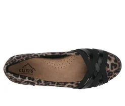 Women's Cliffs by White Mountain Chic Flats