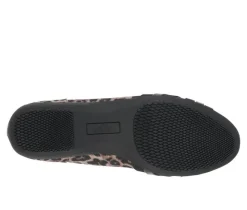 Women's Cliffs by White Mountain Chic Flats