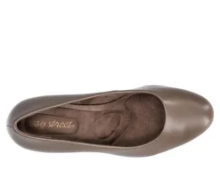 Women's Easy Street Equinox Pumps