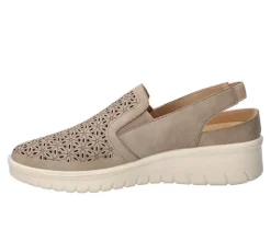 Women's Easy Street Petal Sneakers