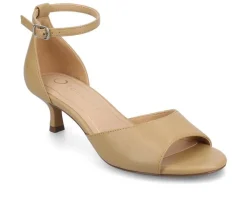 Women's Journee Collection Jezzie Kitten Heel
