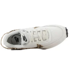 Women's Nike Waffle Debut Sneakers