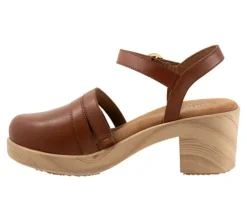 Women's Softwalk Fillmore Clogs