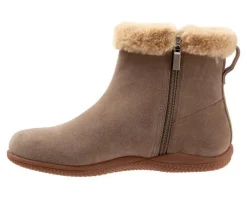 Women's Softwalk Helena Winter Booties