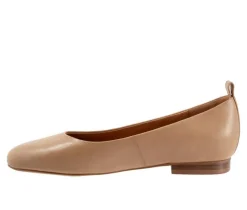 Women's Softwalk Kiris Flats