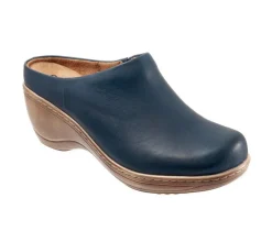 Women's Softwalk Madison Clogs