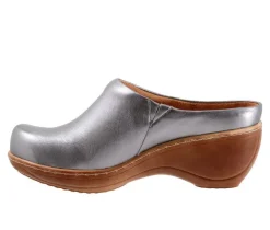 Women's Softwalk Madison Clogs