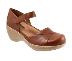 Women's Softwalk Miri Heeled Clogs