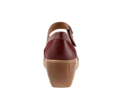 Women's Softwalk Miri Heeled Clogs