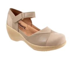 Women's Softwalk Miri Heeled Clogs