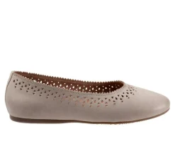 Women's Softwalk Selma Flats