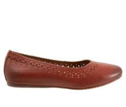 Women's Softwalk Selma Flats