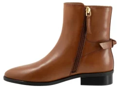 Women's Trotters Annette Booties