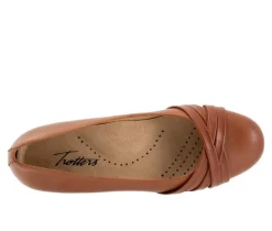 Women's Trotters Daphne Flats