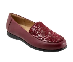 Women's Trotters Deanna Loafers