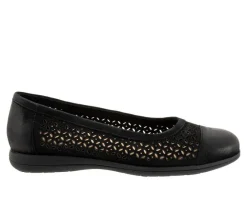Women's Trotters Delmara Perf Flats