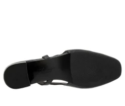 Women's Trotters Dottie Pumps