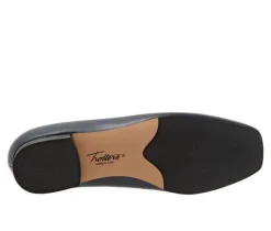 Women's Trotters Honor Flats