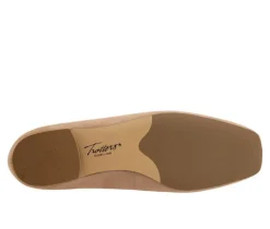Women's Trotters Honor Flats