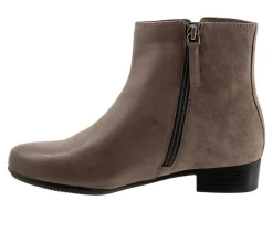 Women's Trotters Maxwell Booties