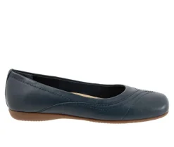 Women's Trotters Sasha Flats