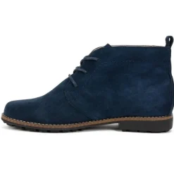 Women's White Mountain Auburn Booties