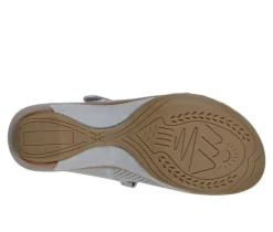 Women's White Mountain Vinto2 Clogs